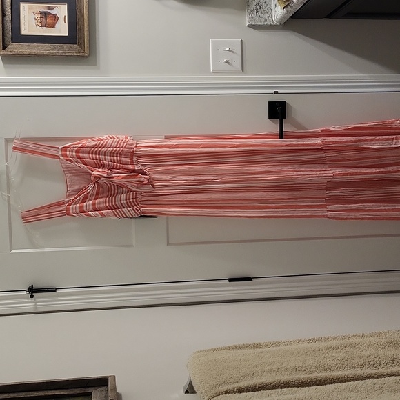 Doe & Rae Maxi Dress - Picture 2 of 5